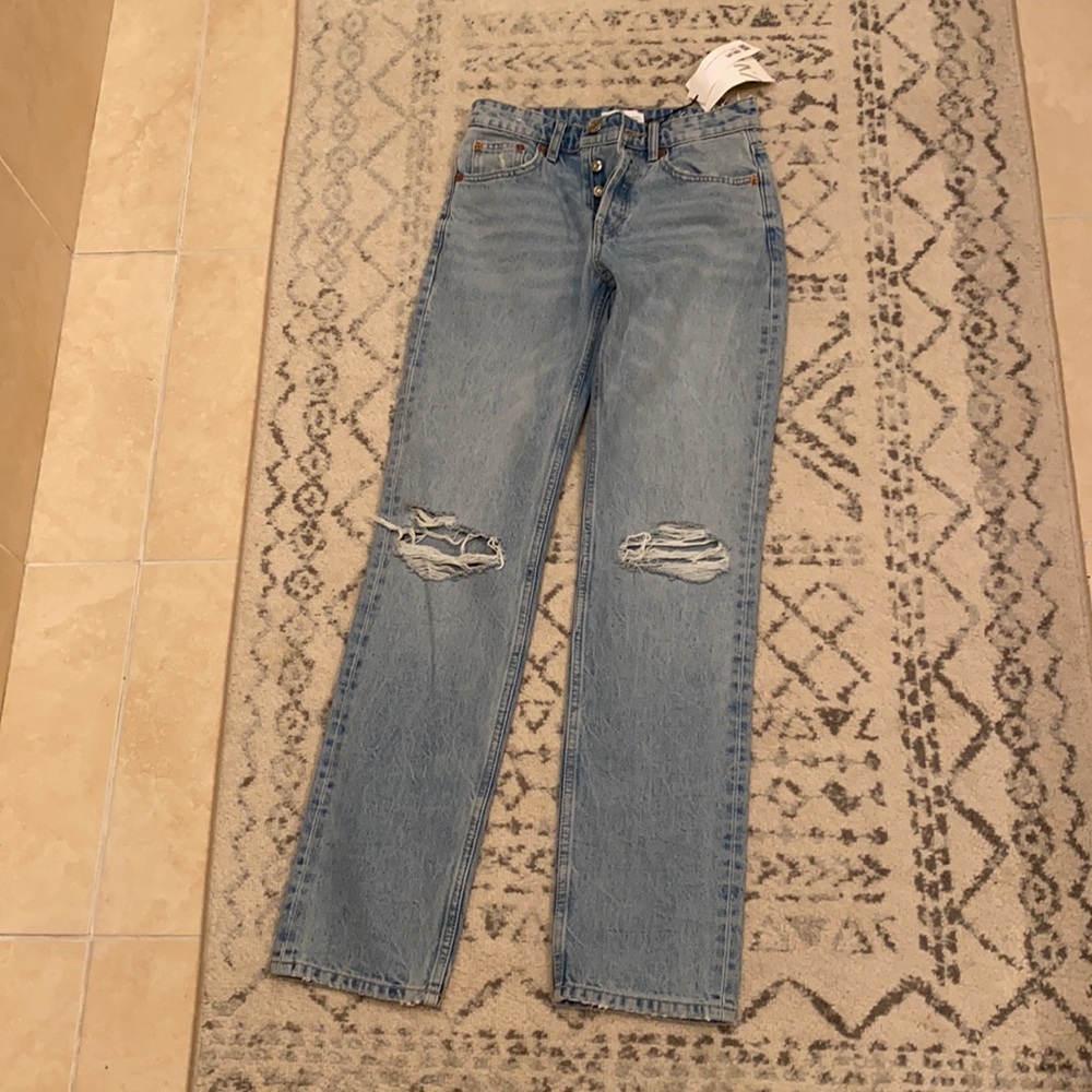 Zara brand new distressed jeans